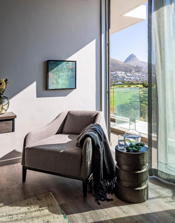 O' Two Hotel Cape Town Bagian luar foto
